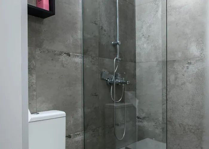 Διαμέρισμα Bright 2br By Pedieos Park, Near Old Town