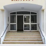 Bright 2br By Pedieos Park, Near Old Town Apartament