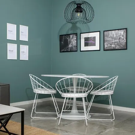 דירה Bright 2br By Pedieos Park, Near Old Town *