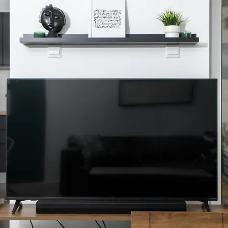 Bright 2br By Pedieos Park, Near Old Town דירה *