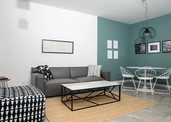 Lägenhet Bright 2br By Pedieos Park, Near Old Town *